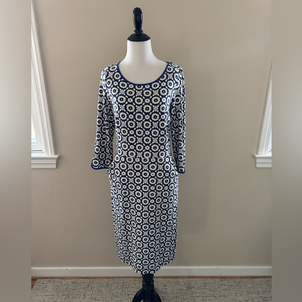 Boden Navy White Floral ‘Jessie’ Jersey Dress with Pockets - Size 6